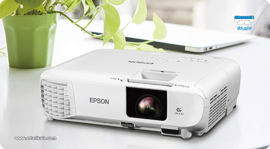Epson EB-E20 video projector